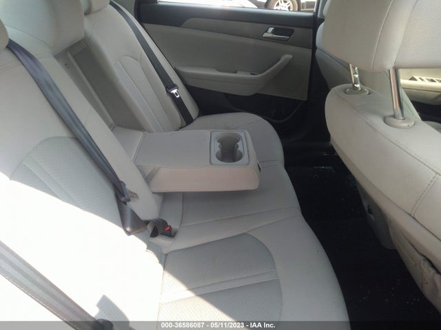 2016 HYUNDAI SONATA 2.4L SE VIN: 5NPE24AFXGH267220