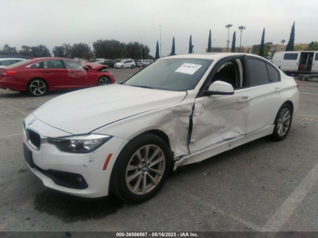 WBA8A9C32HK864653 BMW 3 Series 320i