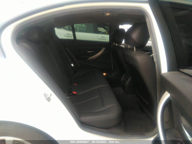 WBA8A9C32HK864653 BMW 3 Series 320i