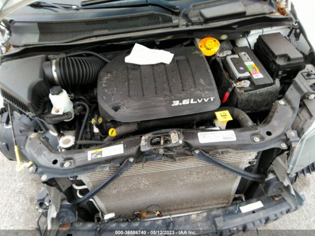 2C4RDGEG6FR591945 Dodge Grand Caravan R/t
