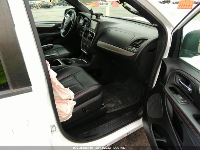 2C4RDGEG6FR591945 Dodge Grand Caravan R/t