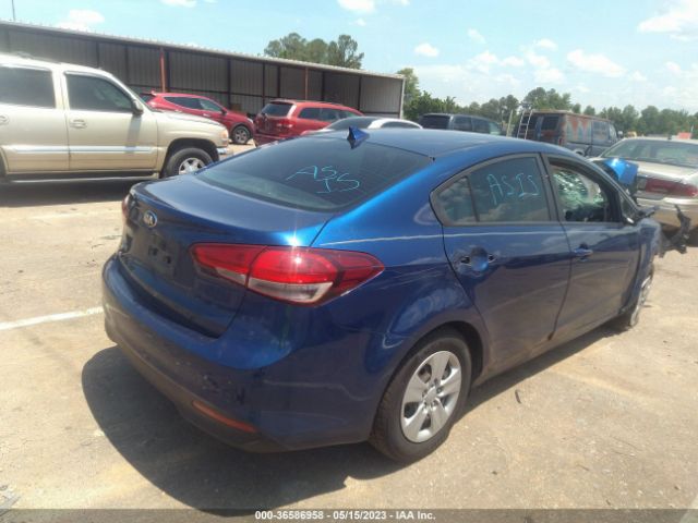 3KPFK4A72JE183305 KIA FORTE LX