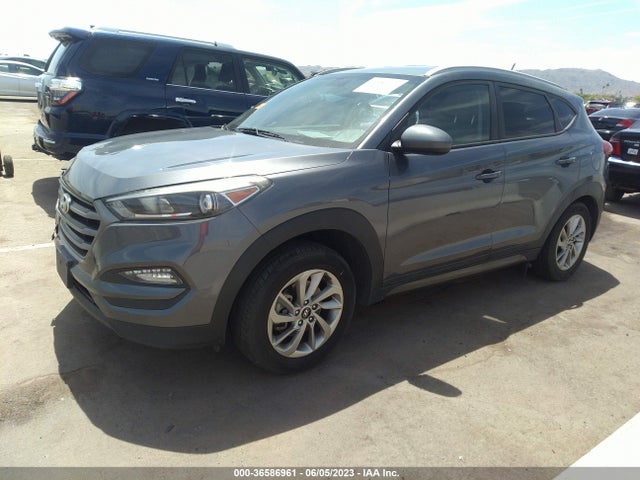 Hyundai TUCSON SE 2016 KM8J33A4XGU072417 Image 2