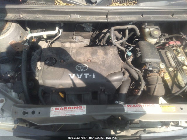 2005 SCION XB VIN: JTLKT324450215538