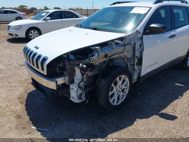 1C4PJLABXFW732414 Jeep Cherokee Sport