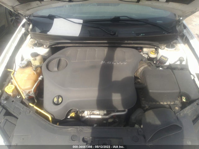 Chrysler 200 Limited 2014 1C3CCBCG1EN134961 Image 10