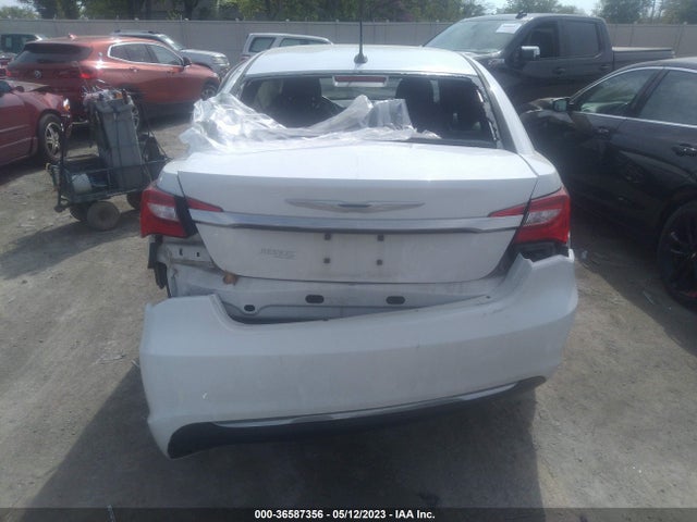 Chrysler 200 Limited 2014 1C3CCBCG1EN134961 Image 6