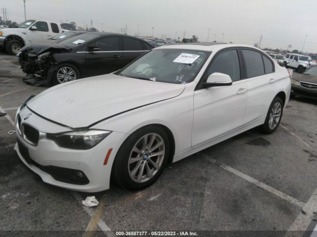 WBA8E1G58GNT38123 BMW 3 Series 320i