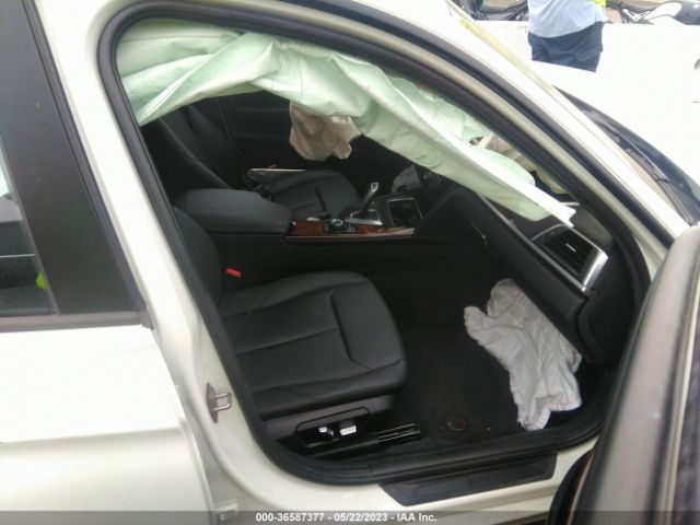 WBA8E1G58GNT38123 BMW 3 Series 320i
