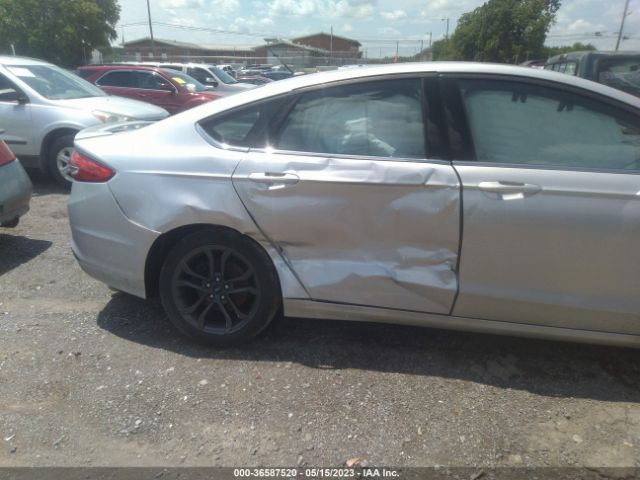 3FA6P0H72JR265114 Ford FUSION SE