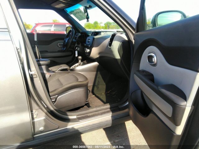 KNDJP3A59F7181756 KIA SOUL +