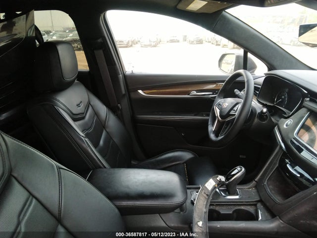 1GYKNFRS0HZ155523 Cadillac Xt5 Platinum Awd