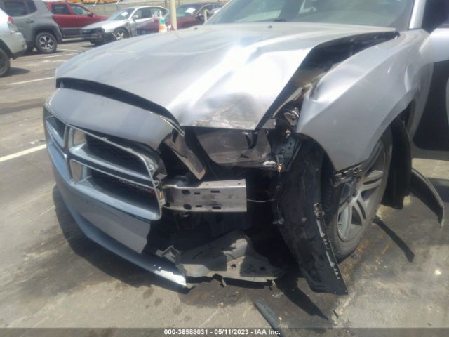2C3CDXHG6EH304663 Dodge Charger Sxt