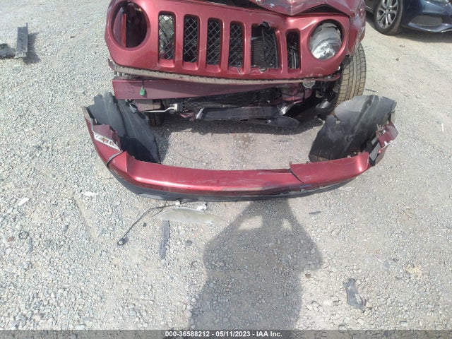 Jeep Patriot Latitude 2016 1C4NJPFB9GD628694 Image 4