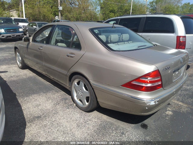 2000 MERCEDES-BENZ S CLASS VIN: WDBNG75J6YA057058