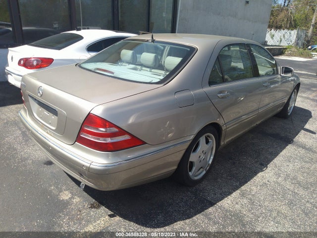 2000 MERCEDES-BENZ S CLASS VIN: WDBNG75J6YA057058