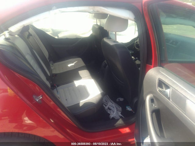 3VWD17AJ6GM307031 Volkswagen Jetta Sedan 1.8t Sport