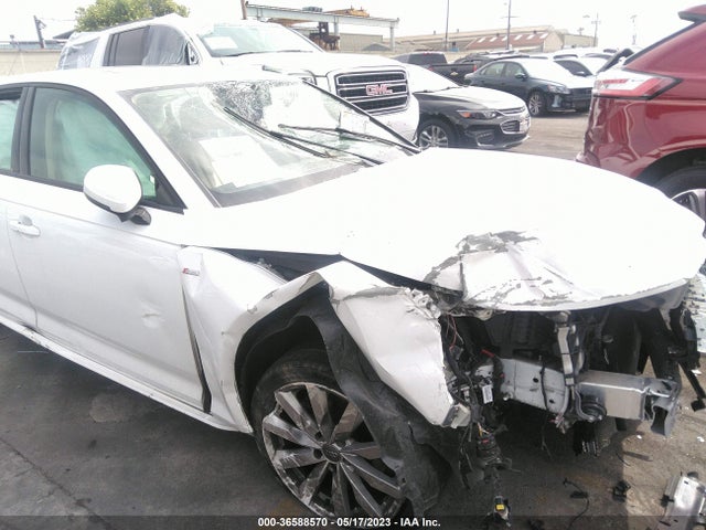 WAUKMAF41JN010454 Audi A4 PREMIUM