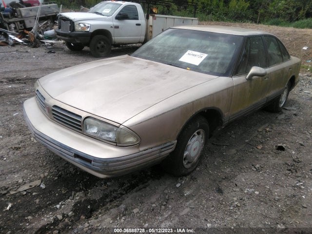 1995 OLDSMOBILE 88 ROYALE VIN: 1G3HN52K2SH334910