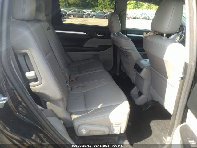 2017 Toyota Highlander, VIN: 5TDJGRFH0HS033882