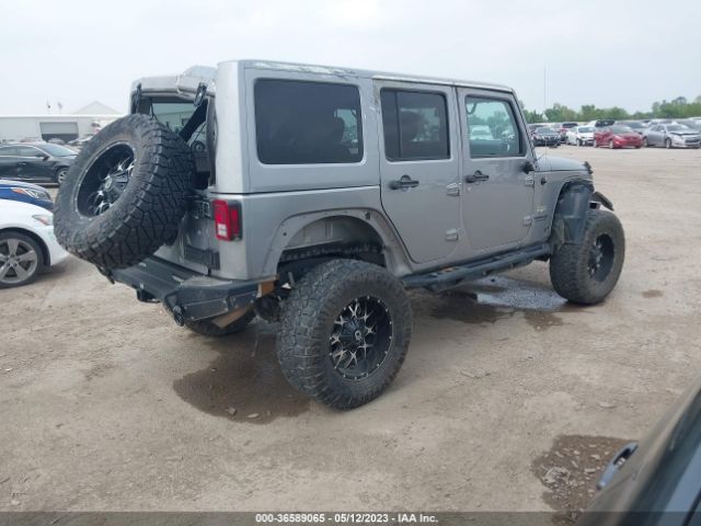1C4BJWEG3EL138717 Jeep Wrangler Unlimited Sahara