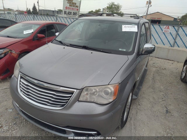 2C4RC1GG5ER275092 Chrysler Town & Country Limited