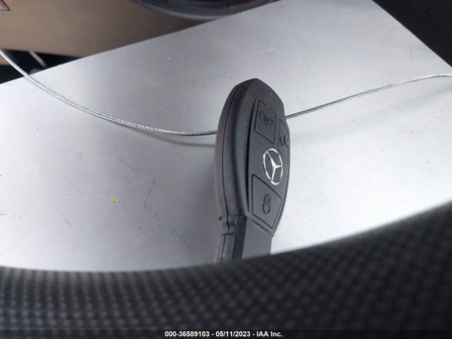 W1WV0FEY1L3757908 Mercedes-Benz METRIS PASSENGER VAN