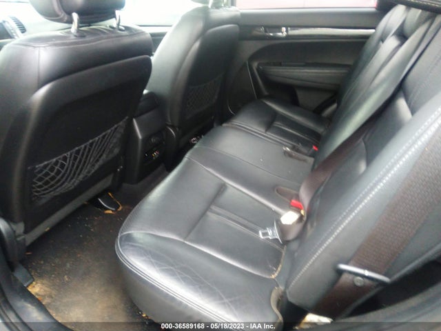 2011 KIA SORENTO EX VIN: 5XYKUDA22BG030361