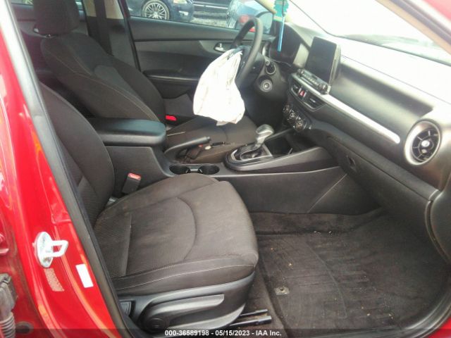 3KPF24AD0ME277421 KIA Forte Lxs