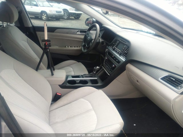 Hyundai Sonata Hybrid Se 2016 KMHE24L16GA042183 Image 5