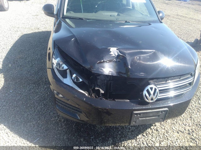 WVGAV7AX1HK034101 Volkswagen TIGUAN