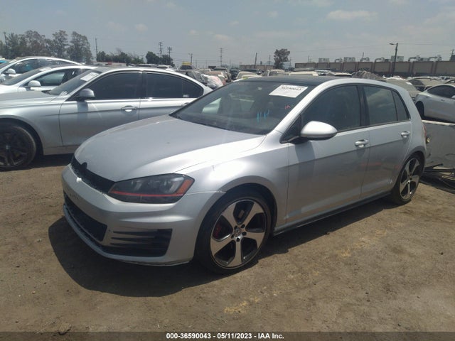 3VW4T7AU8GM056761 Volkswagen Golf Gti Se