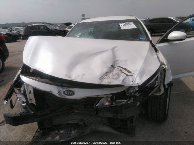 KNAGM4A74F5605766 KIA Optima Lx