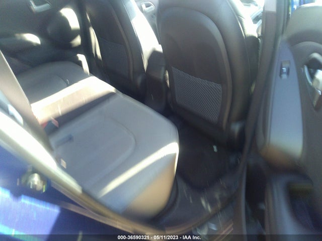 2011 HYUNDAI TUCSON LIMITED VIN: KM8JUCAC8BU171590