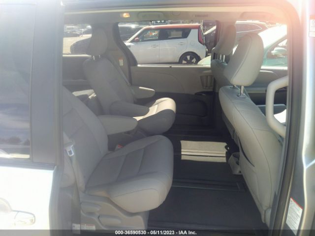 5TDDZ3DC3KS227079 Toyota SIENNA XLE