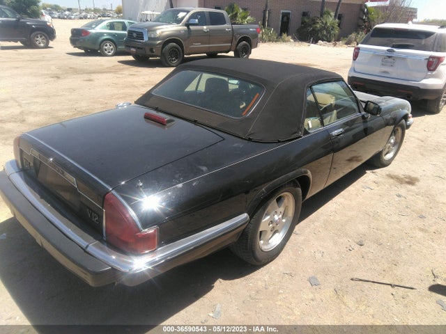 1989 JAGUAR XJS VIN: SAJNV4841KC153995