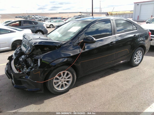 Chevrolet SONIC LT 2018 1G1JD5SH9J4101887 Image 2