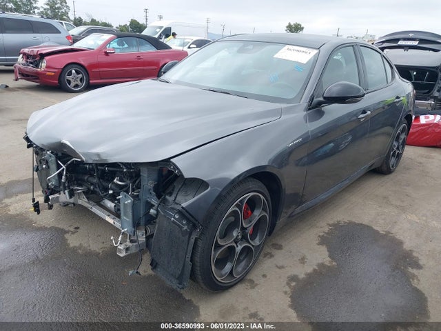2022 Alfa Romeo Giulia, VIN: ZARFAMBN4N7663891