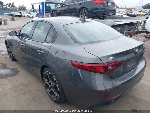 2022 Alfa Romeo Giulia, VIN: ZARFAMBN4N7663891