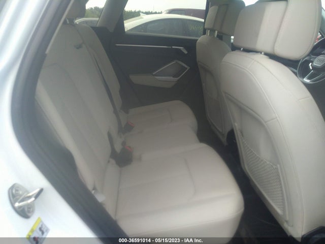 WA1AECF36L1054081 Audi Q3 PREMIUM