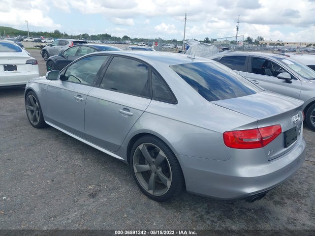 WAUFFAFL8FN028315 Audi A4 Premium Plus