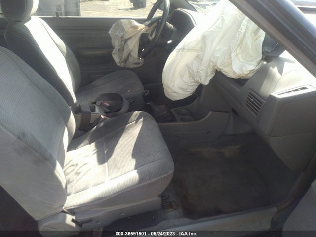 1996 FORD ESCORT LX VIN: 3FASP11J5TR118962