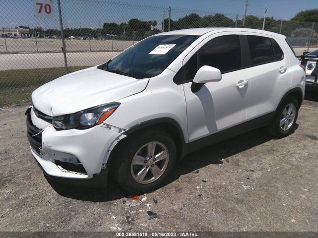 Chevrolet TRAX LS 2020 KL7CJKSB1LB317652 Image 2