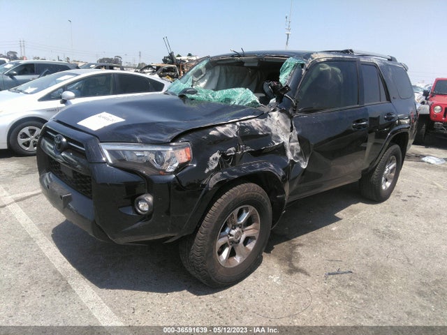 Toyota 4RUNNER SR5 2022 JTEMU5JR7N5976699 Image 2