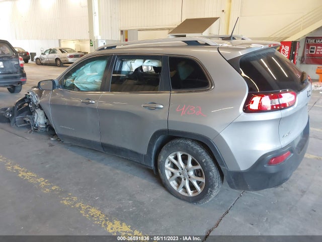 1C4PJMCS4HW636817 Jeep Cherokee Latitude