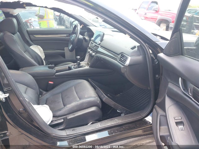2018 HONDA ACCORD SEDAN SPORT 2.0T VIN: 1HGCV2E31JA043952
