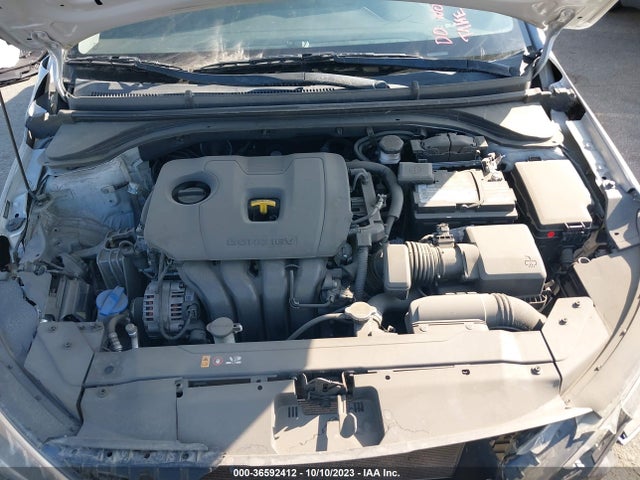 2020 HYUNDAI ELANTRA SE VIN: 5NPD74LF8LH519695