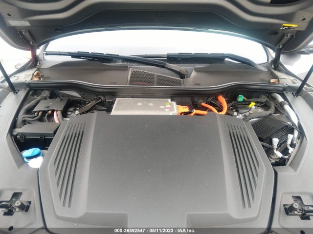 2019 Audi e-tron, VIN: WA1VABGE9KB020720