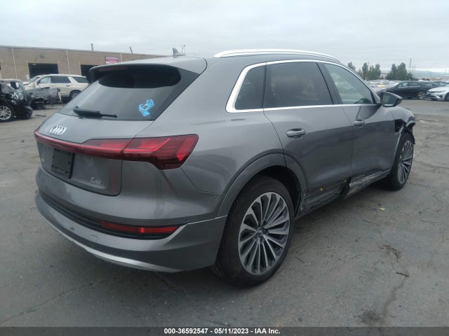 2019 Audi e-tron, VIN: WA1VABGE9KB020720