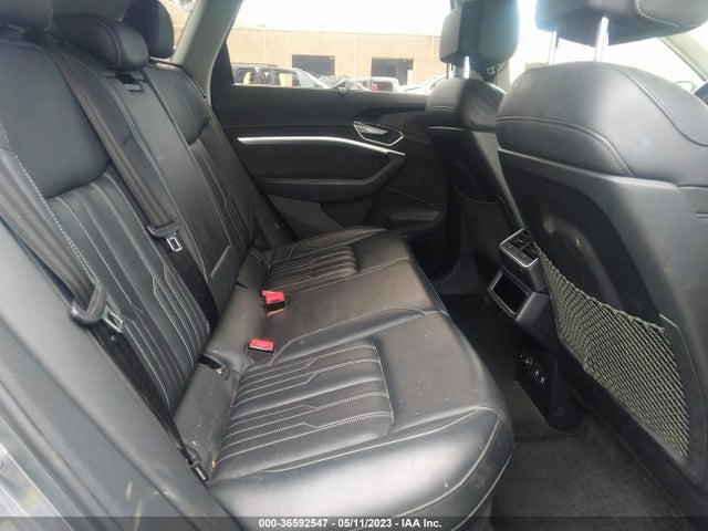 2019 Audi e-tron, VIN: WA1VABGE9KB020720